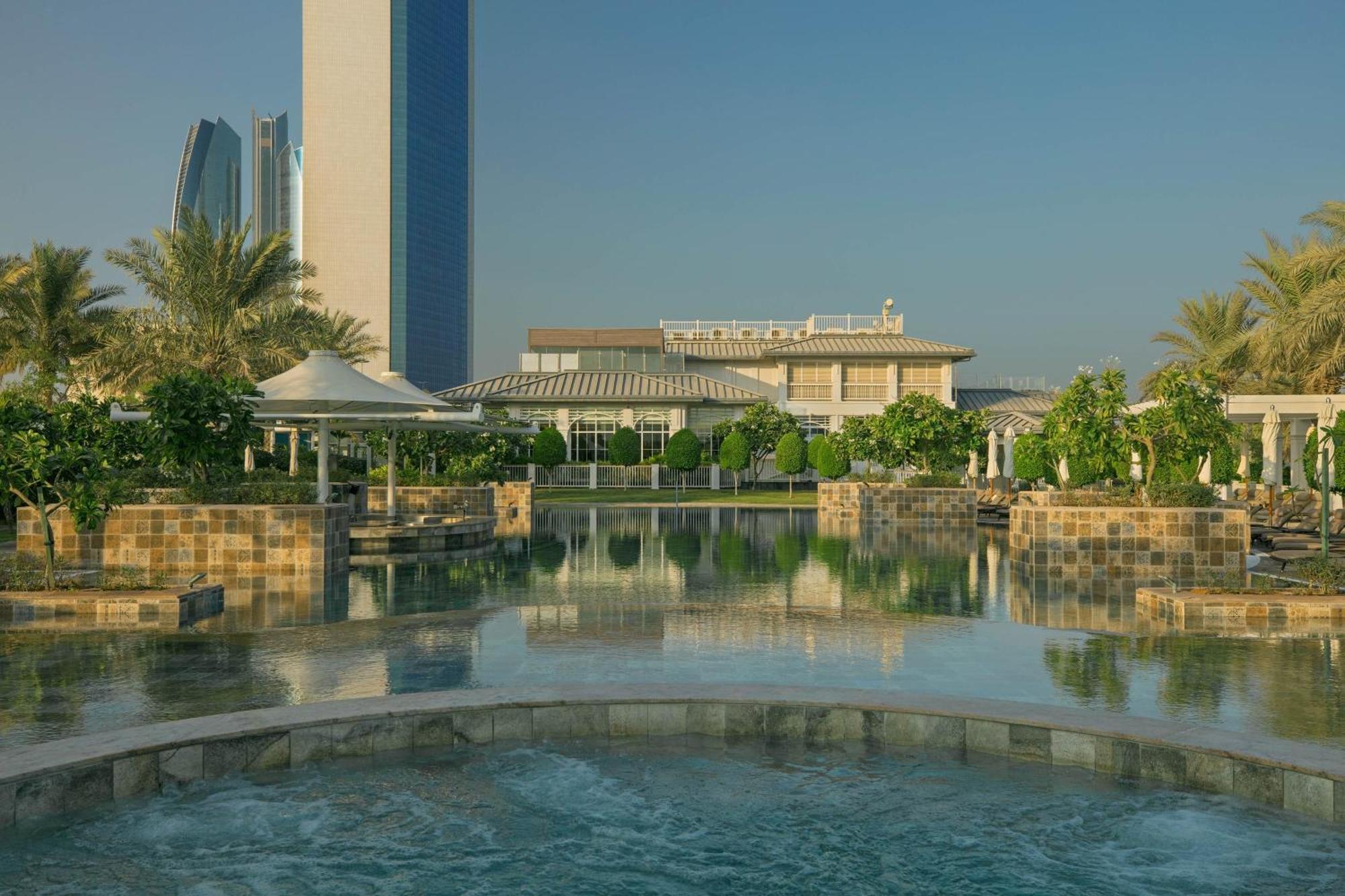 The St. Regis Abu Dhabi Hotel Exterior photo
